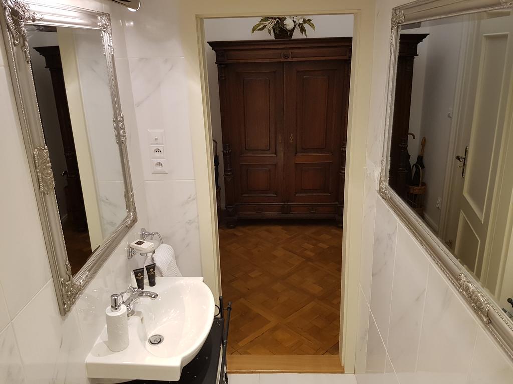 Charles Apartment Prague Exterior photo
